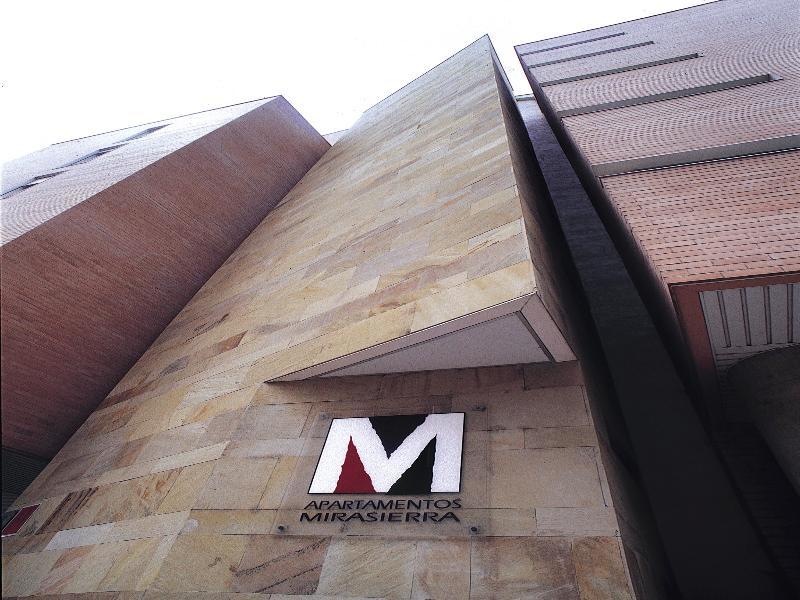 Suites Sercotel Mirasierra Pampeluna Zewnętrze zdjęcie