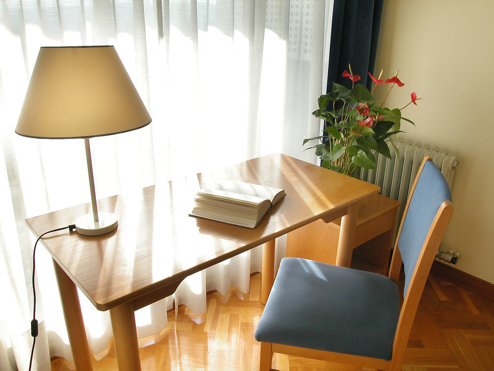 Suites Sercotel Mirasierra Pampeluna Zewnętrze zdjęcie