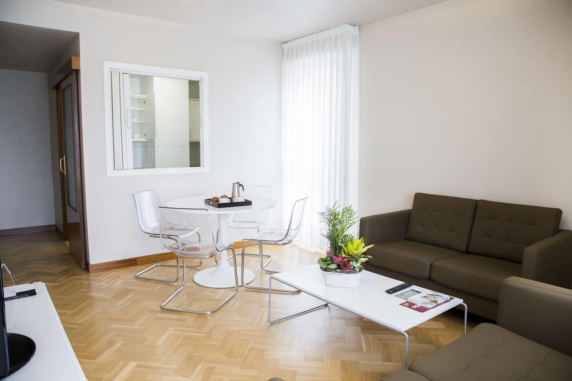 Suites Sercotel Mirasierra Pampeluna Zewnętrze zdjęcie